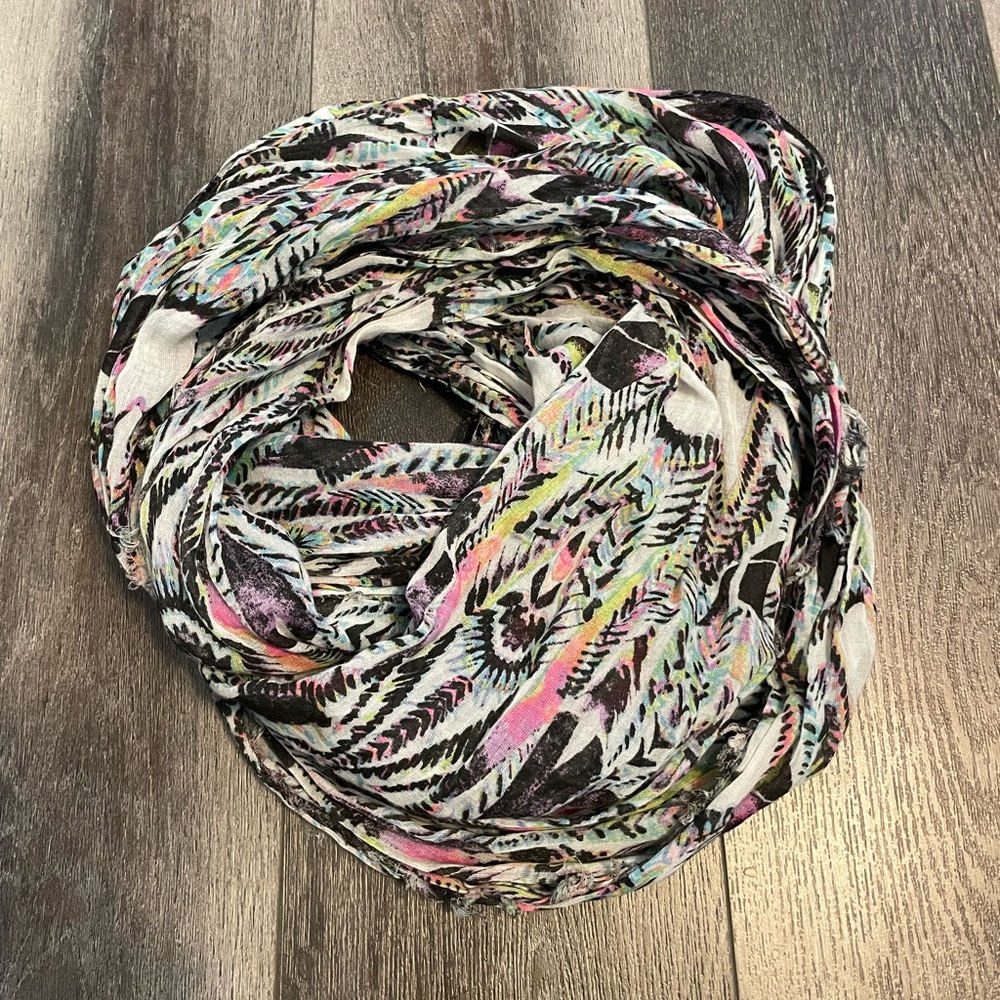 Women’s infinity scarf